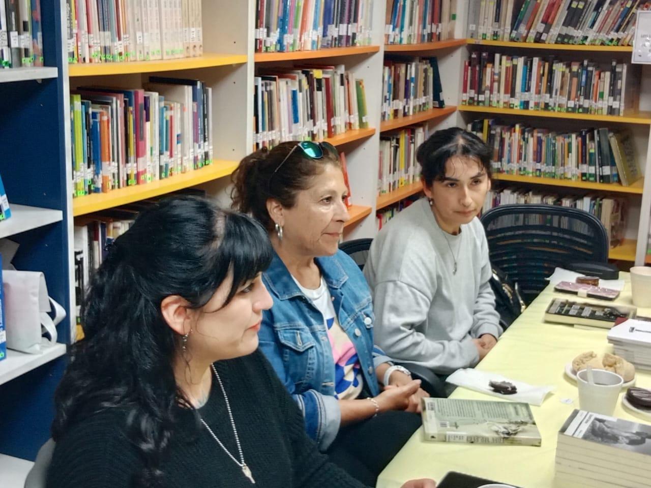 Club de lectura de jóvenes y adultos