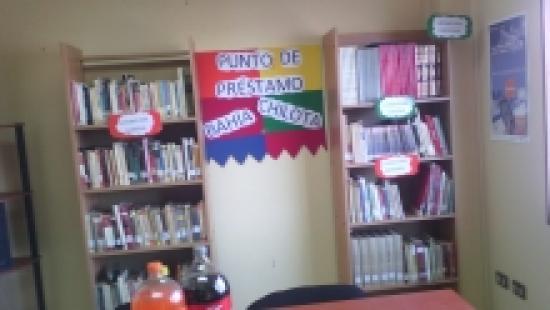 Interior Biblioteca Pública de Porvenir Malva Mancilla Bustamante